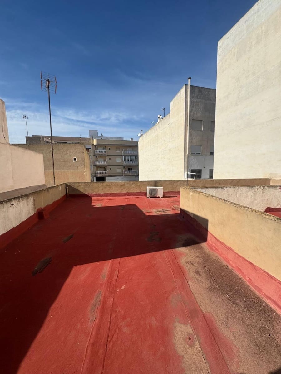 5 sovrum Lägenhet till salu i Guardamar del Segura - 263 000 € (Ref: 10050810)