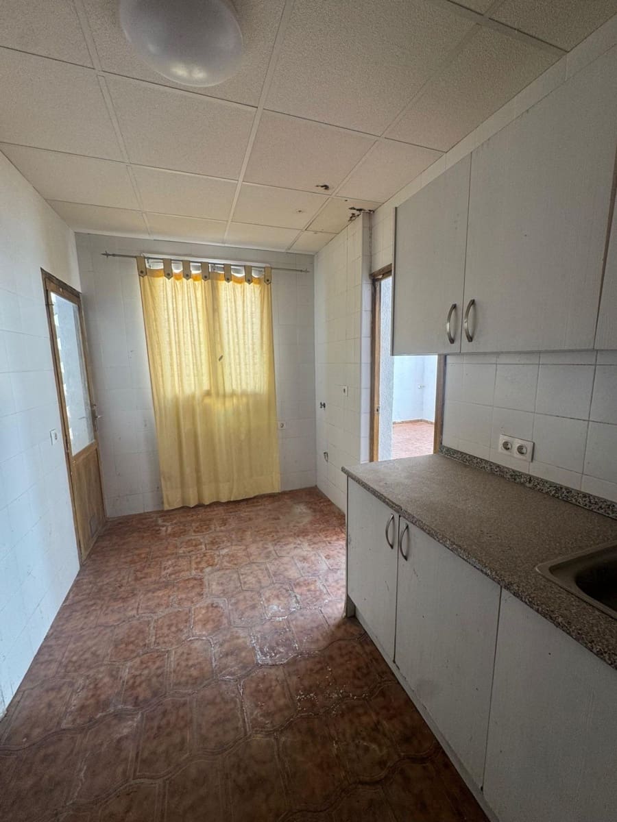 5 sovrum Lägenhet till salu i Guardamar del Segura - 263 000 € (Ref: 10050810)