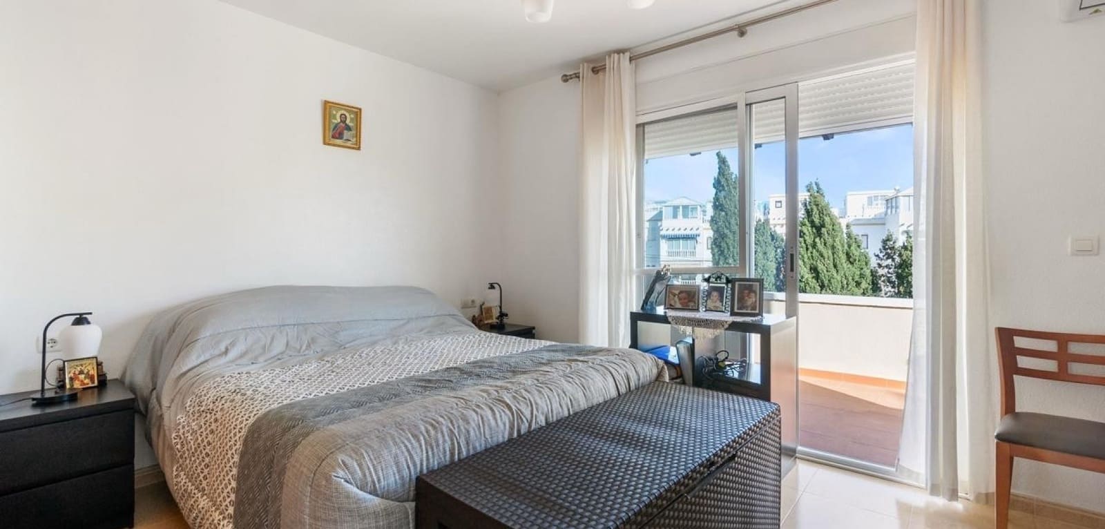 Chalet de 3 habitaciones en Orihuela en venta con piscina - 295.000 € (Ref: 10050816)