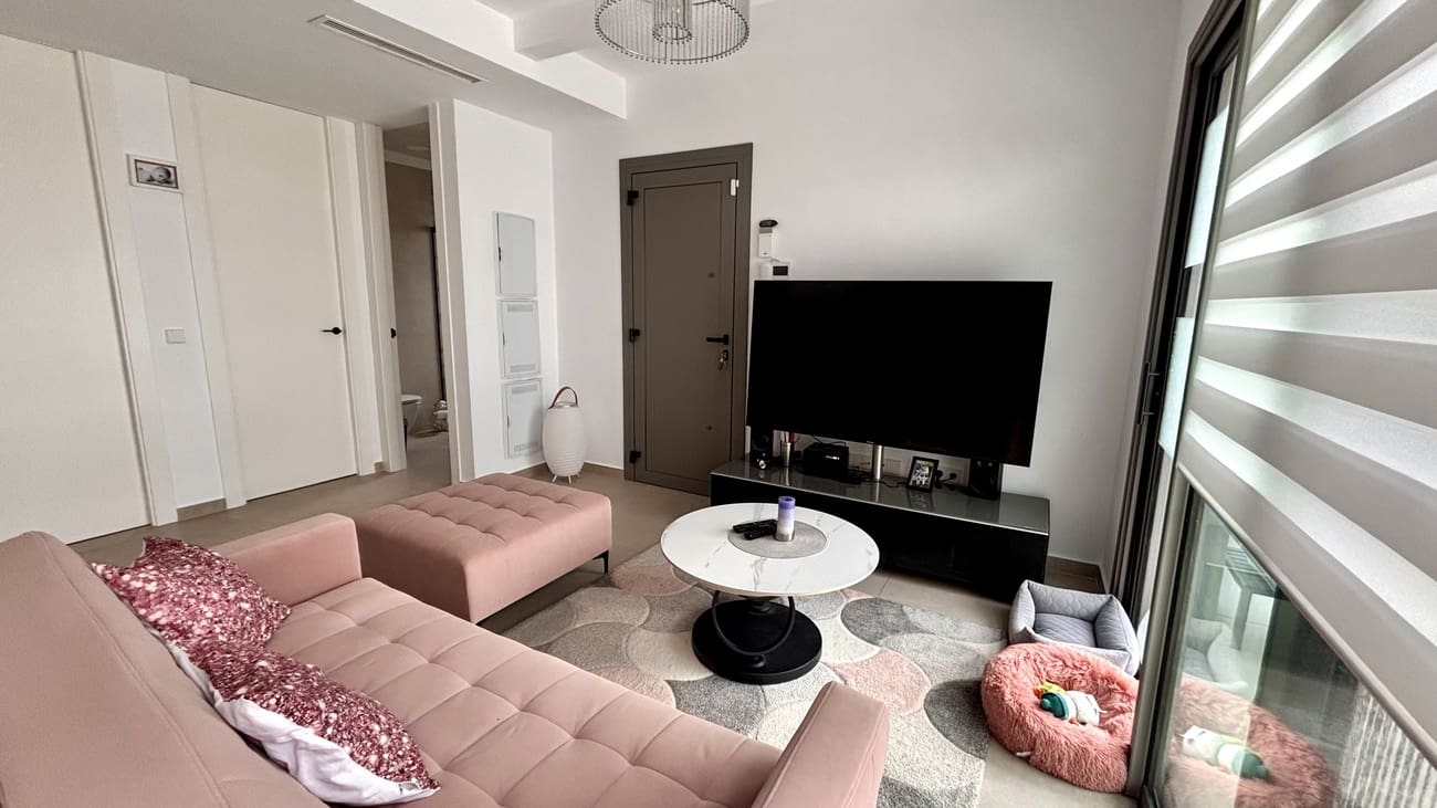 Chalet de 3 habitaciones en San Miguel de Salinas en venta - 525.000 € (Ref: 10050821)