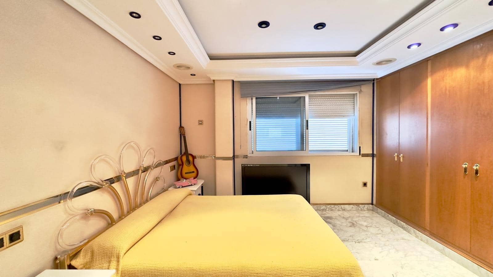 2 bedroom Apartment for sale in Torrevieja - € 449,900 (Ref: 10050824)