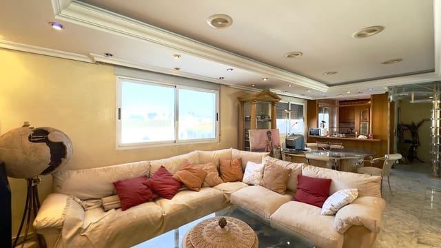 2 bedroom Apartment for sale in Avenida Habaneras - Curva de Palangre, Torrevieja - € 449,900 (Ref: 10050824)
