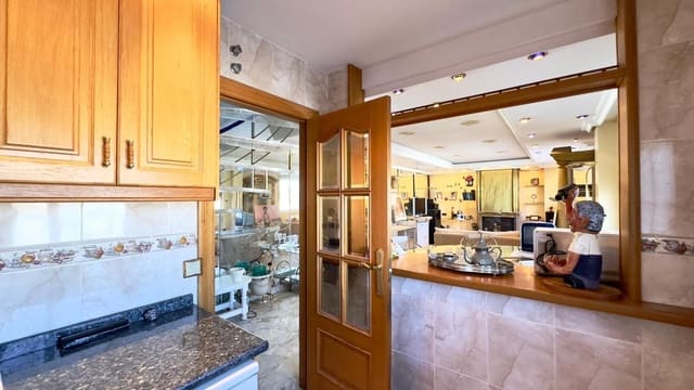 2 bedroom Apartment for sale in Avenida Habaneras - Curva de Palangre, Torrevieja - € 449,900 (Ref: 10050824)