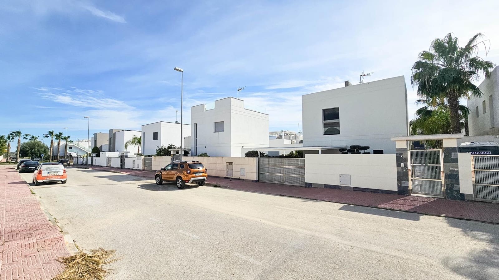 3 bedroom Villa for sale in Rojales with pool - € 458,900 (Ref: 10050829)