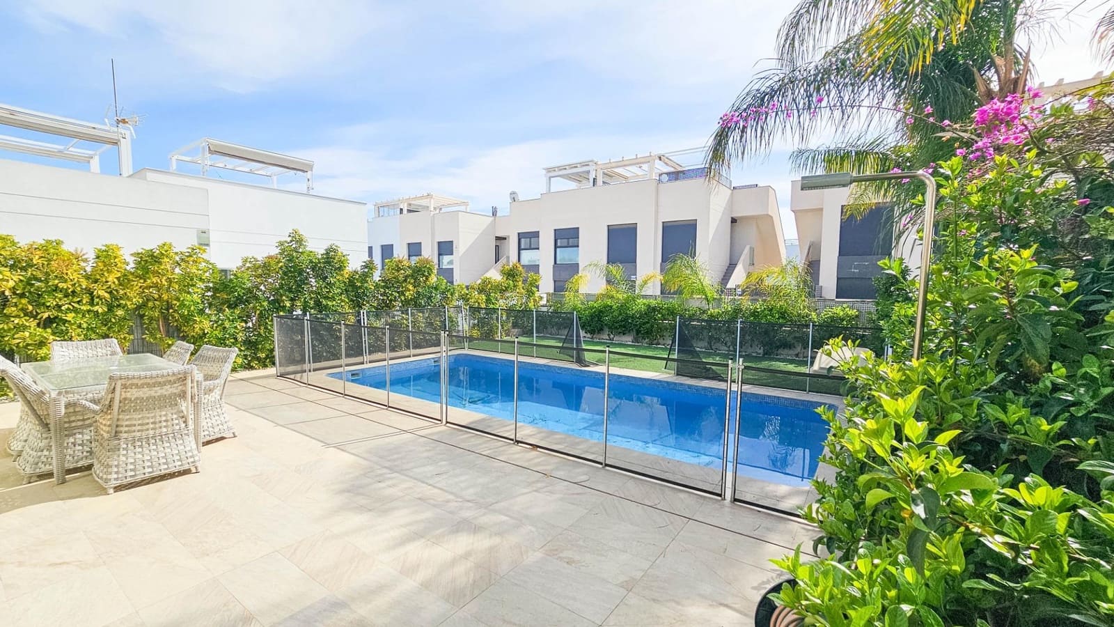 3 bedroom Villa for sale in Rojales with pool - € 458,900 (Ref: 10050829)