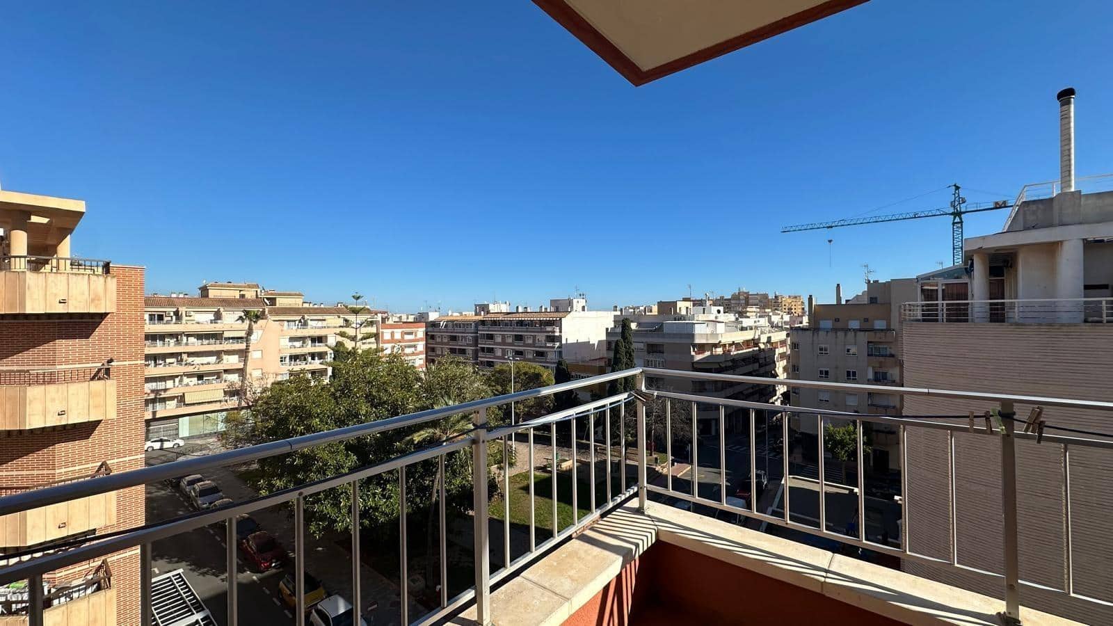 Apartamento de 3 habitaciones en Torrevieja en venta - 249.900 € (Ref: 10050845)