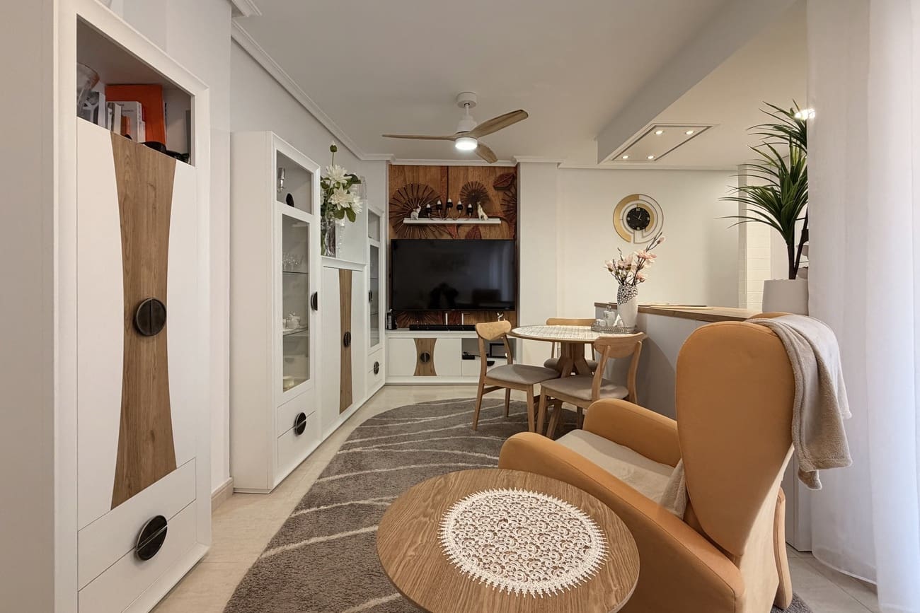 3 soveværelse Lejlighed til salg i Torrevieja - € 175.000 (Ref: 10050847)