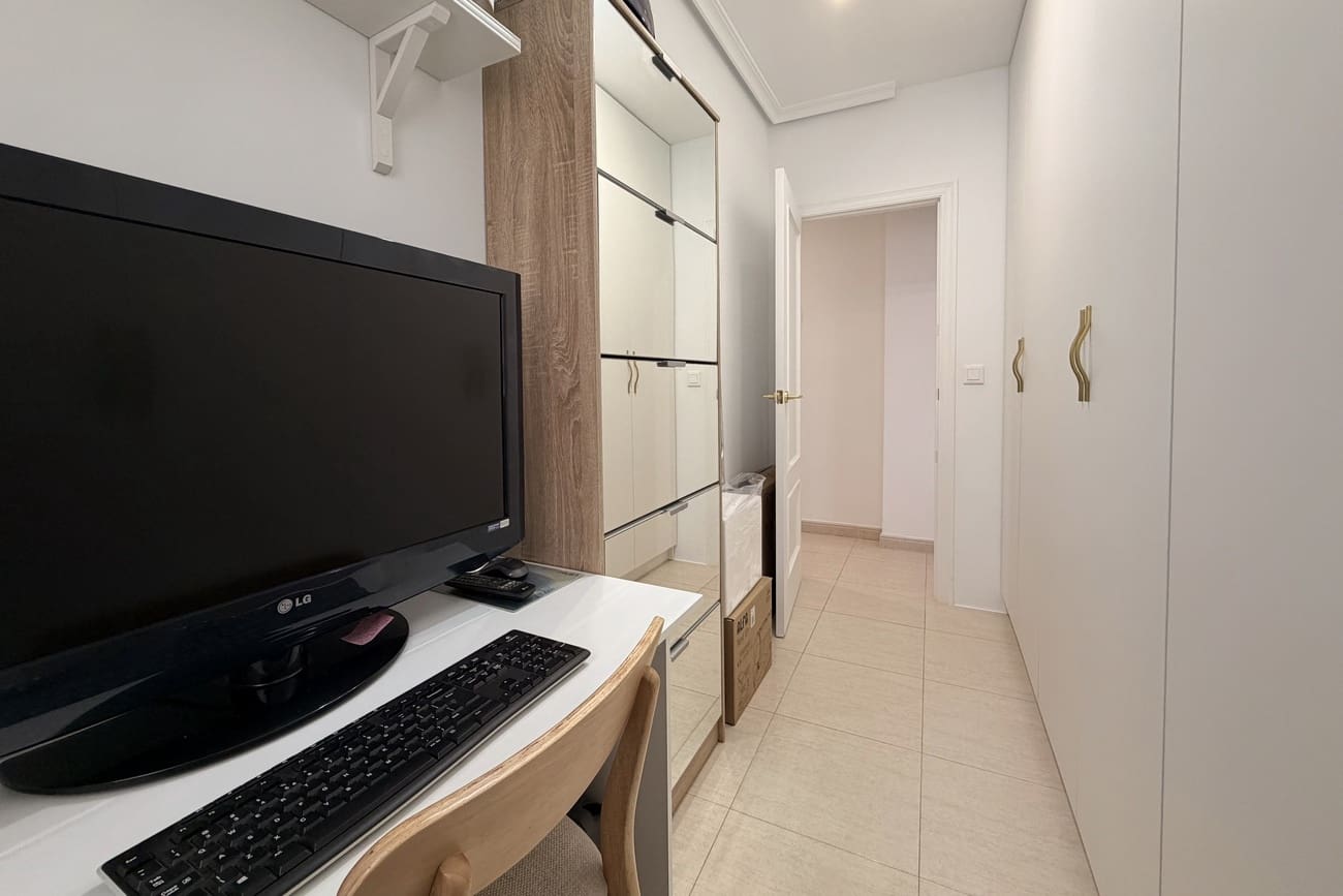 3 soveværelse Lejlighed til salg i Torrevieja - € 175.000 (Ref: 10050847)