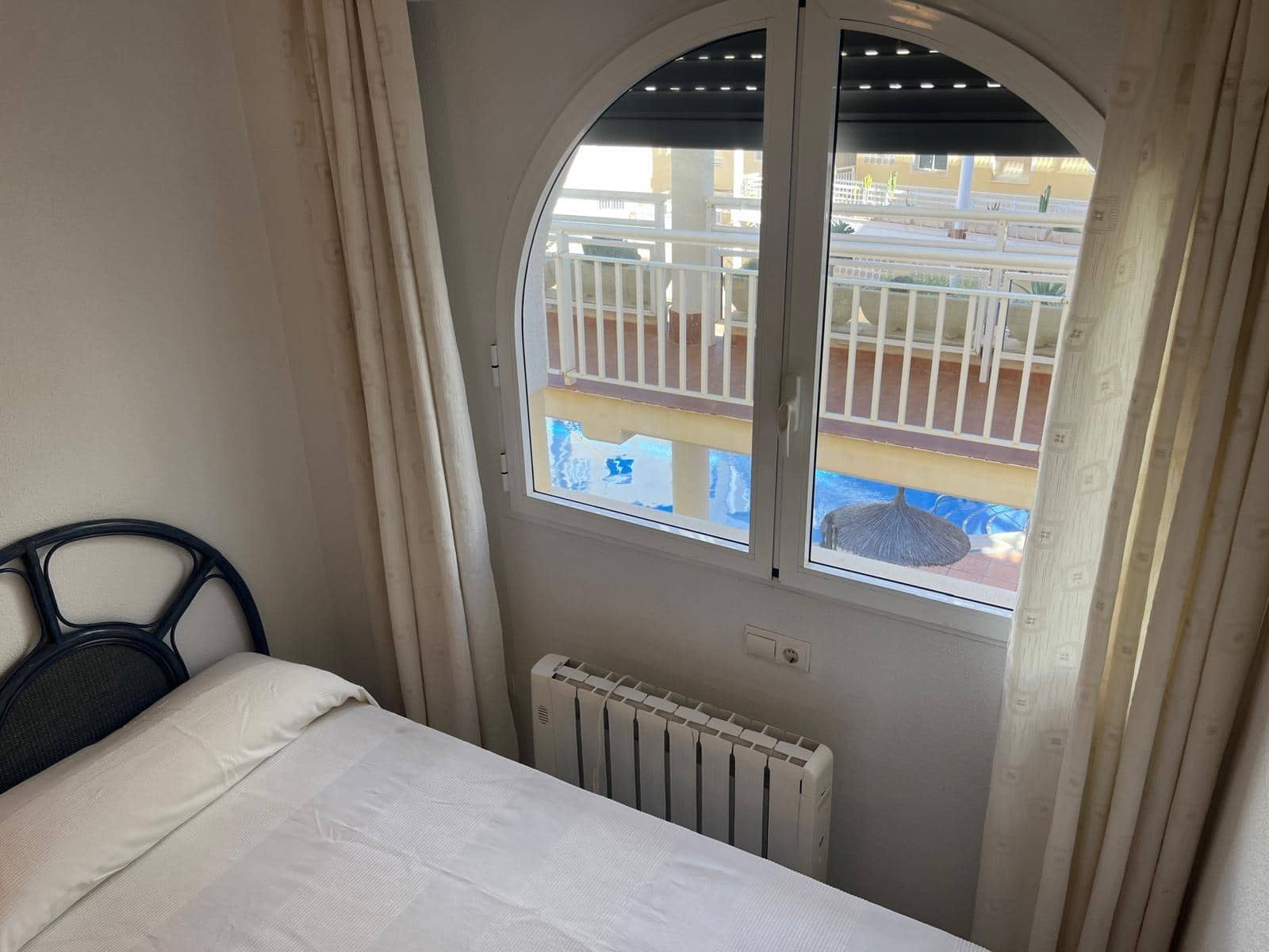 3 soveværelse Lejlighed til salg i Orihuela Costa med swimmingpool - € 349.900 (Ref: 10050852)