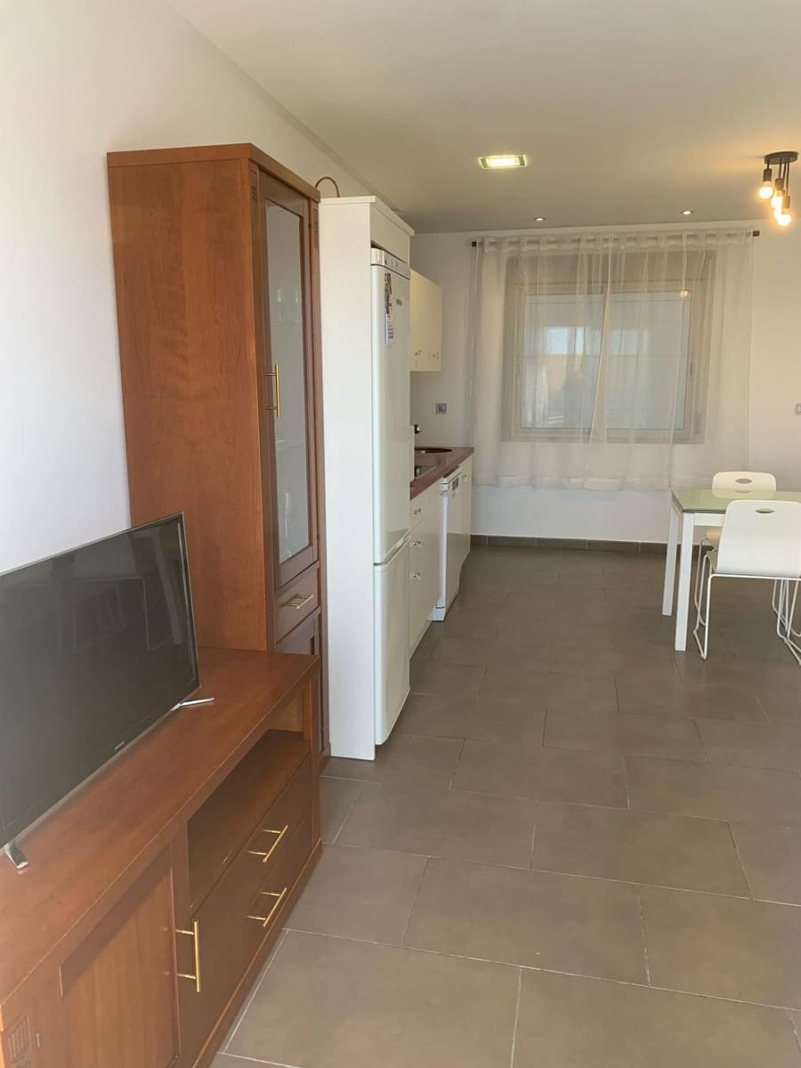 Apartamento de 2 habitaciones en Guardamar del Segura en venta - 240.000 € (Ref: 10050860)