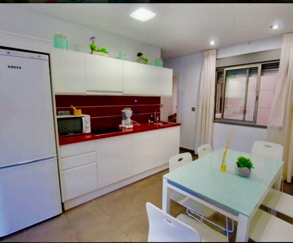 Apartamento de 2 habitaciones en Guardamar del Segura en venta - 240.000 € (Ref: 10050860)
