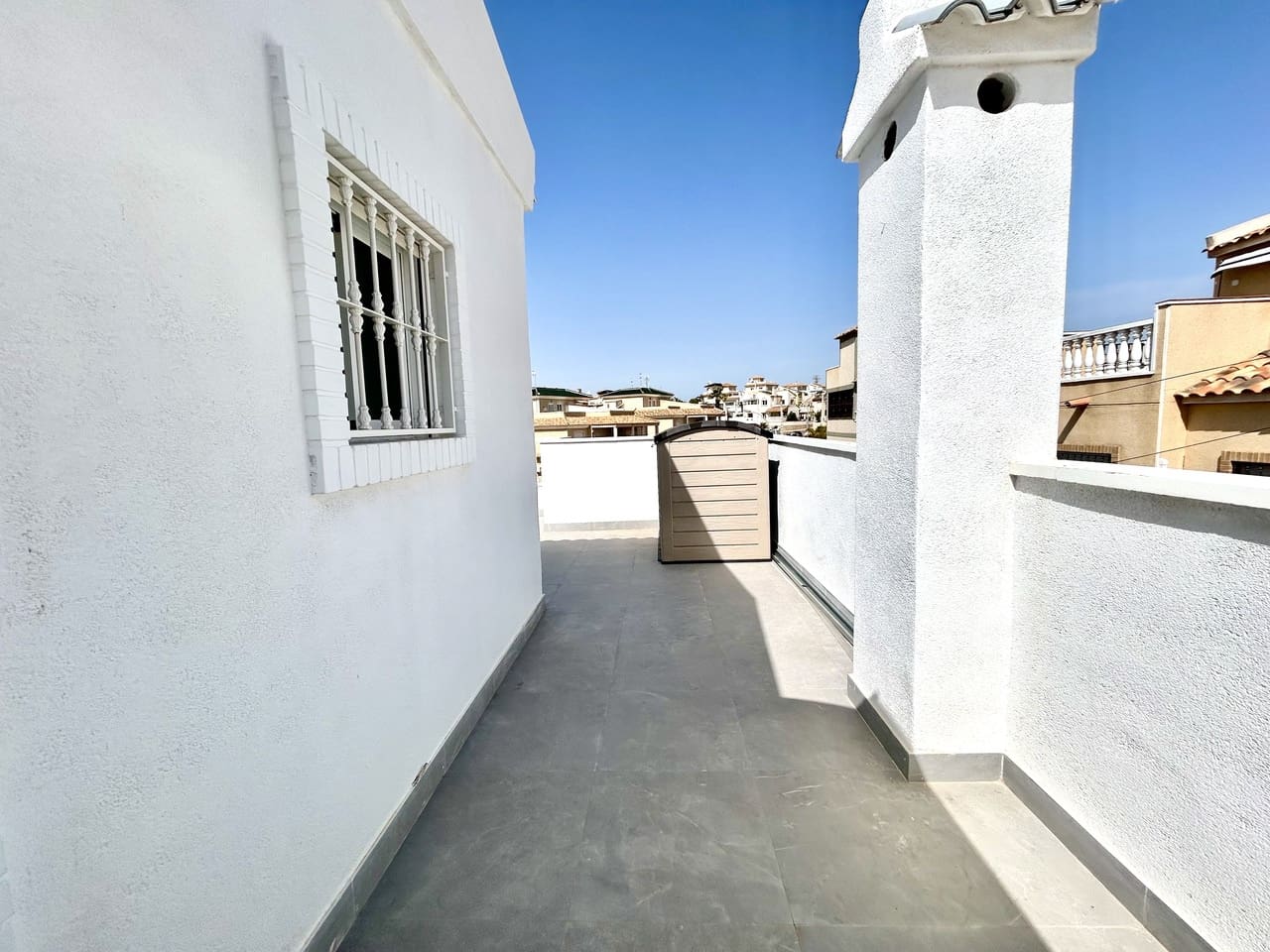 5 bedroom Villa for sale in Orihuela with garage - € 459,000 (Ref: 10050884)