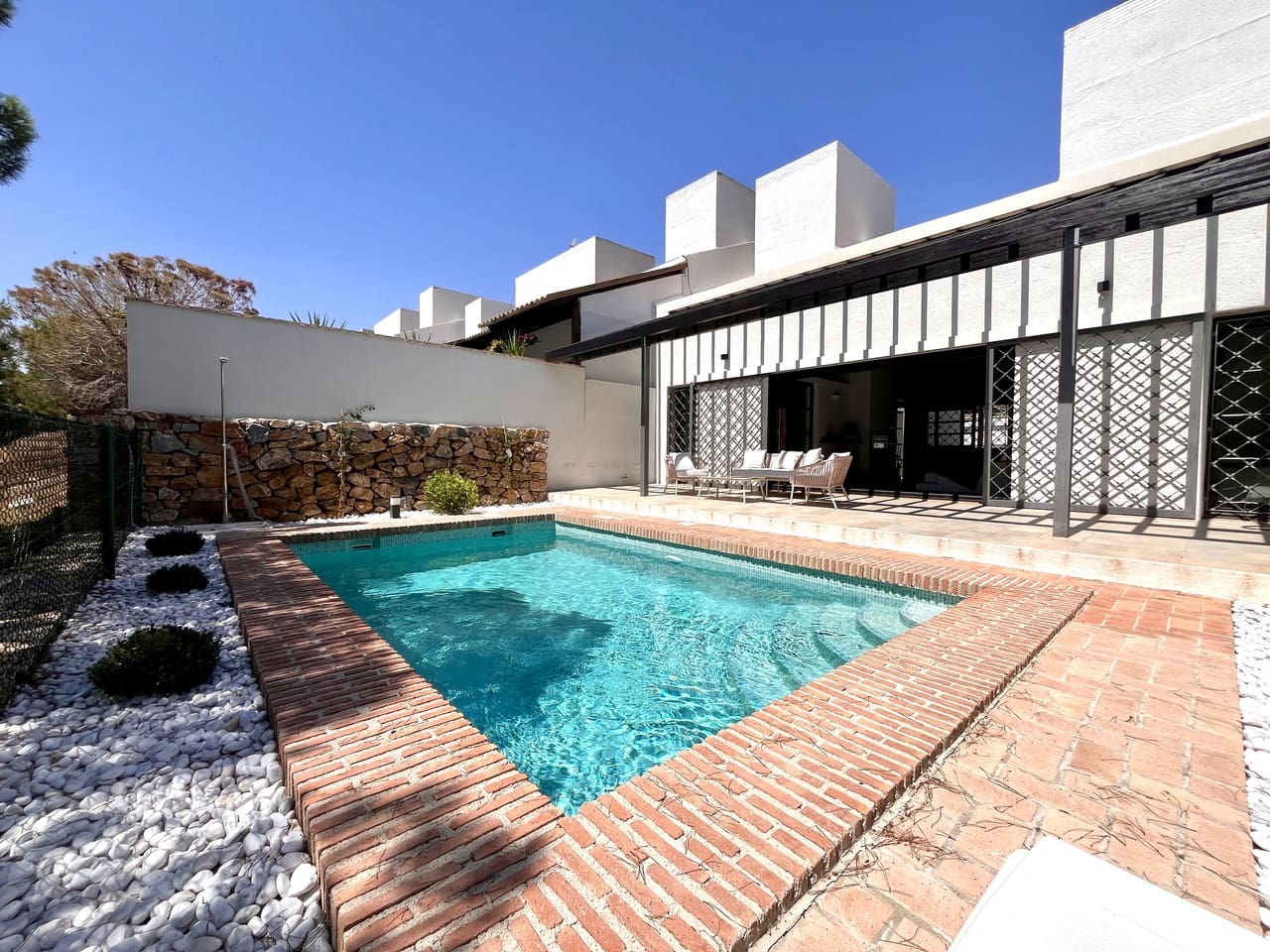 2 sovrum Hus till salu i La Peraleja Golf Resort med garage - 298 000 € (Ref: 10050885)