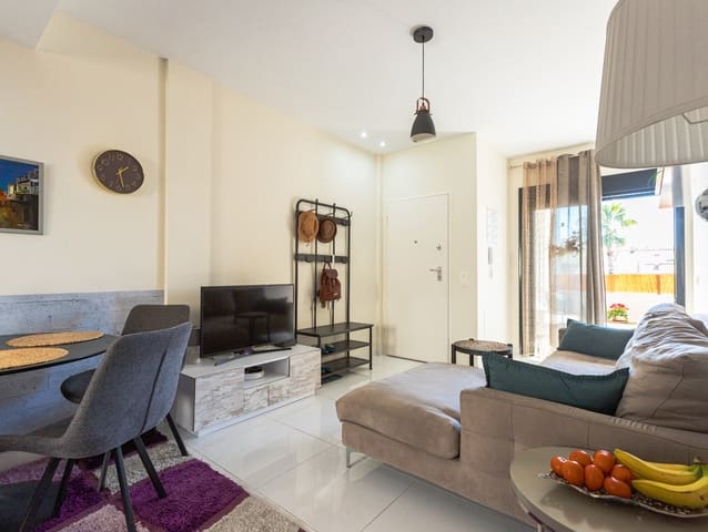2 soveværelse Bungalow til salg i Torrevieja med swimmingpool - € 265.000 (Ref: 10050886)