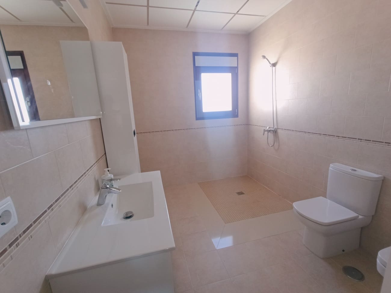 Casa de 4 habitaciones en Roldan en venta con garaje - 275.000 € (Ref: 10050891)