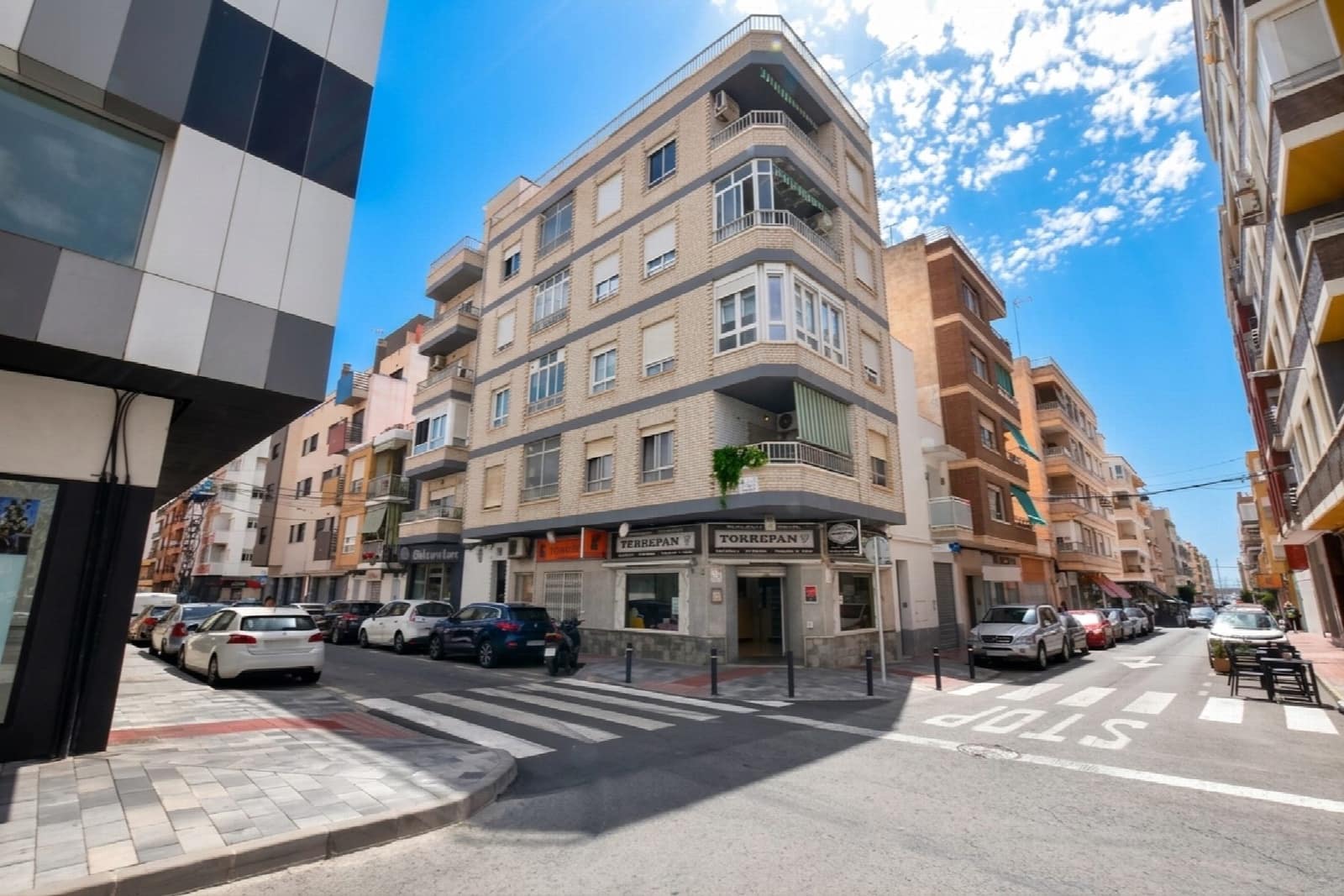 2 slaapkamer Appartement te koop in Torrevieja - € 156.000 (Ref: 10050897)