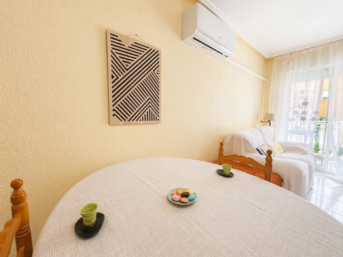 Apartamento de 2 habitaciones en Torrevieja en venta - 209.900 € (Ref: 10050901)