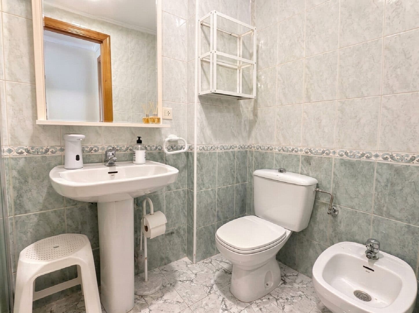 Apartamento de 2 habitaciones en Torrevieja en venta - 209.900 € (Ref: 10050901)