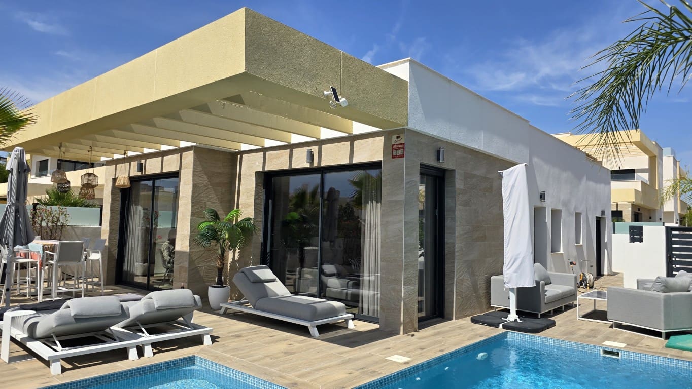 3 chambre Villa/Maison à vendre à Los Montesinos avec piscine - 520 000 € (Ref: 10050903)