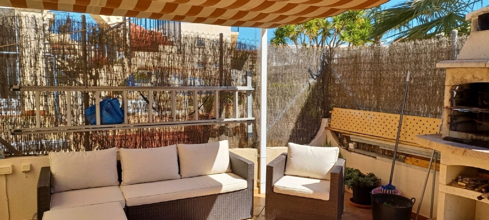Casa de 3 habitaciones en Orihuela en venta con piscina - 199.900 € (Ref: 10050904)