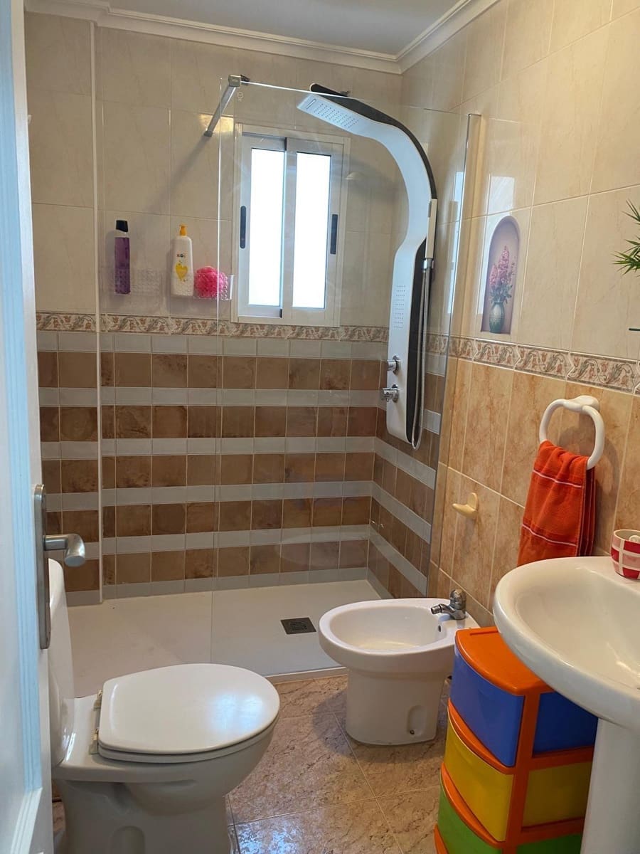 3 soveværelse Lejlighed til salg i Torrevieja - € 195.000 (Ref: 10050914)
