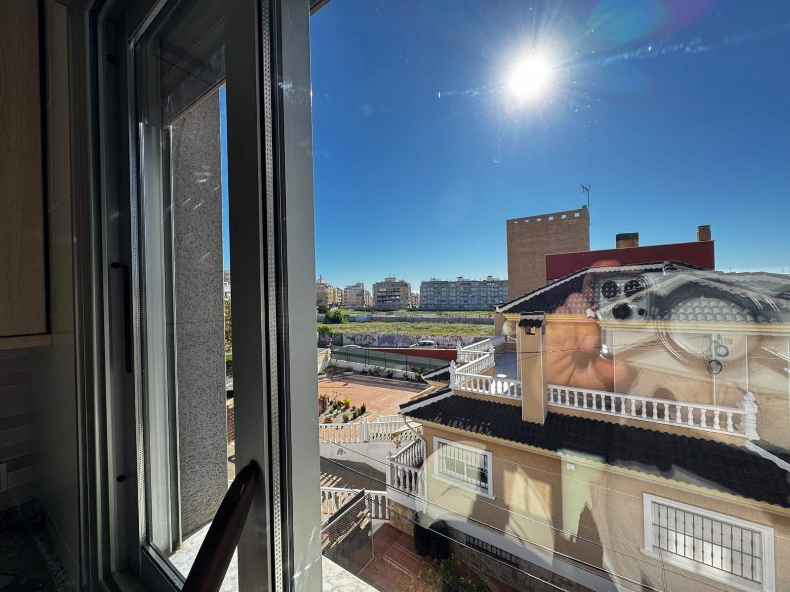 3 makuuhuone Huoneisto myytävänä paikassa Torrevieja - 285 000 € (Ref: 10050917)