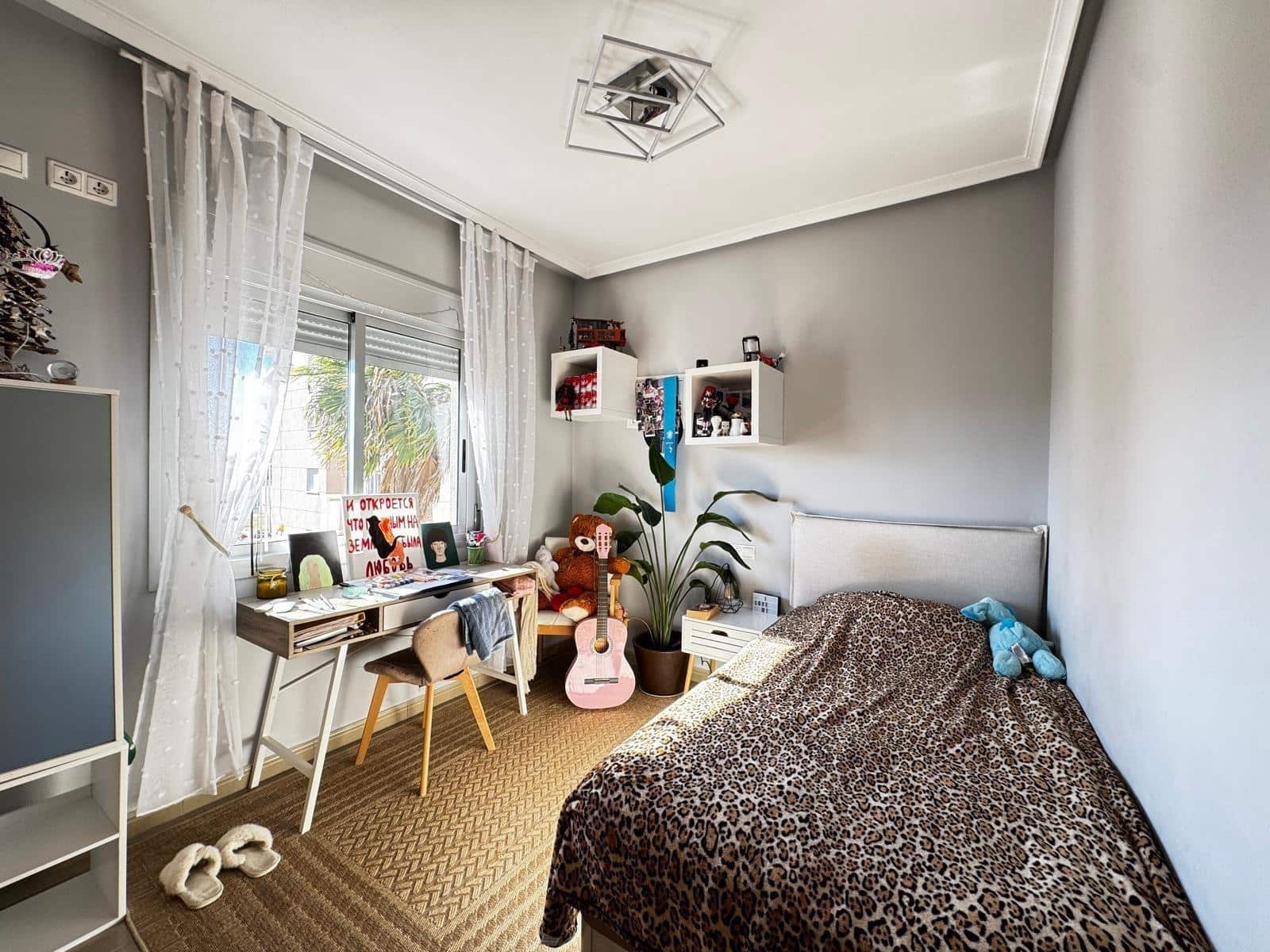 3 makuuhuone Huoneisto myytävänä paikassa Torrevieja - 285 000 € (Ref: 10050917)