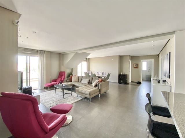 4 soverom Penthouse til salgs i Blue Lagoon med svømmebasseng - € 549 000 (Ref: 10050918)