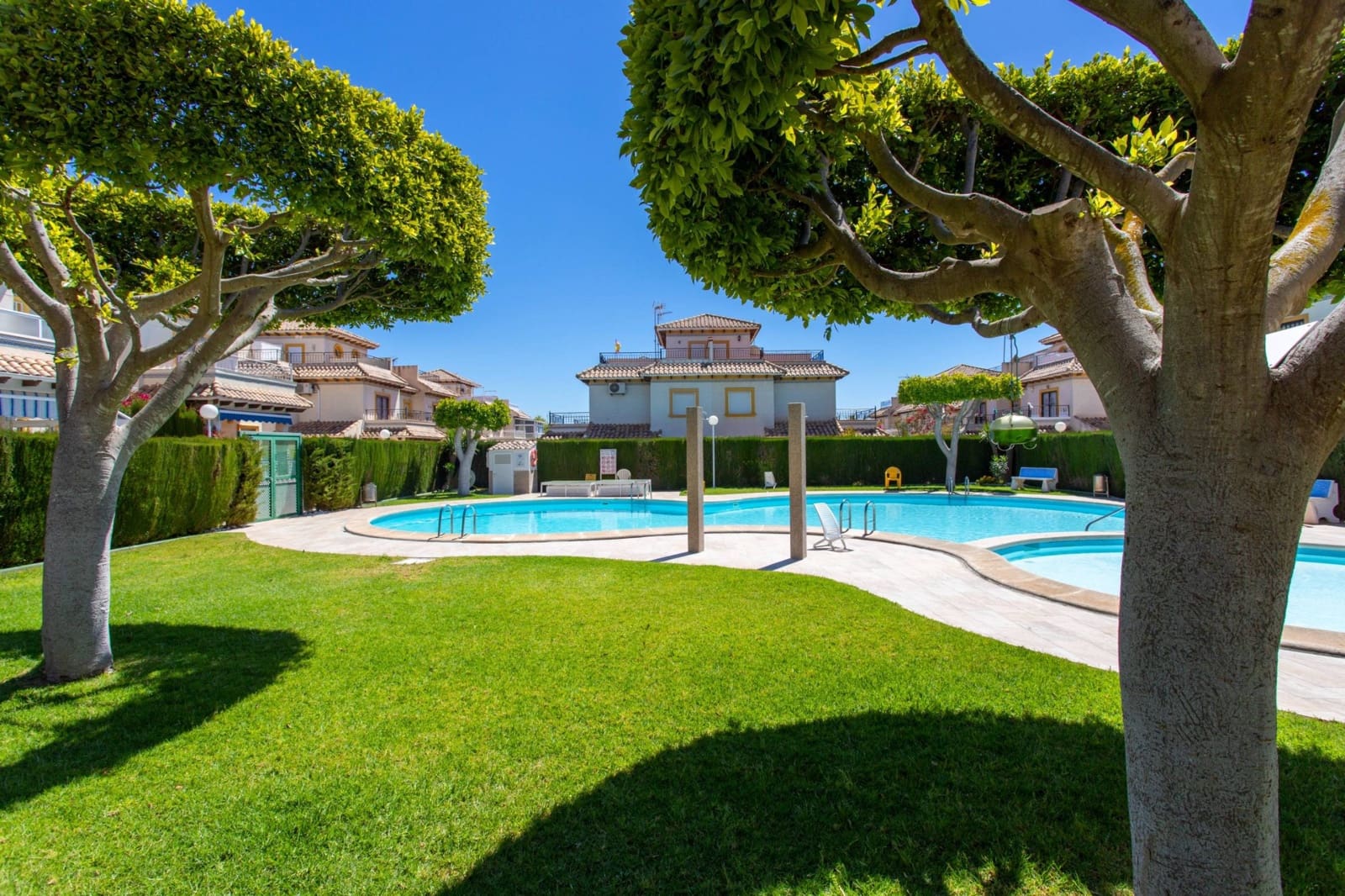 2 soveværelse Bungalow til salg i Orihuela med swimmingpool - € 188.700 (Ref: 10050920)