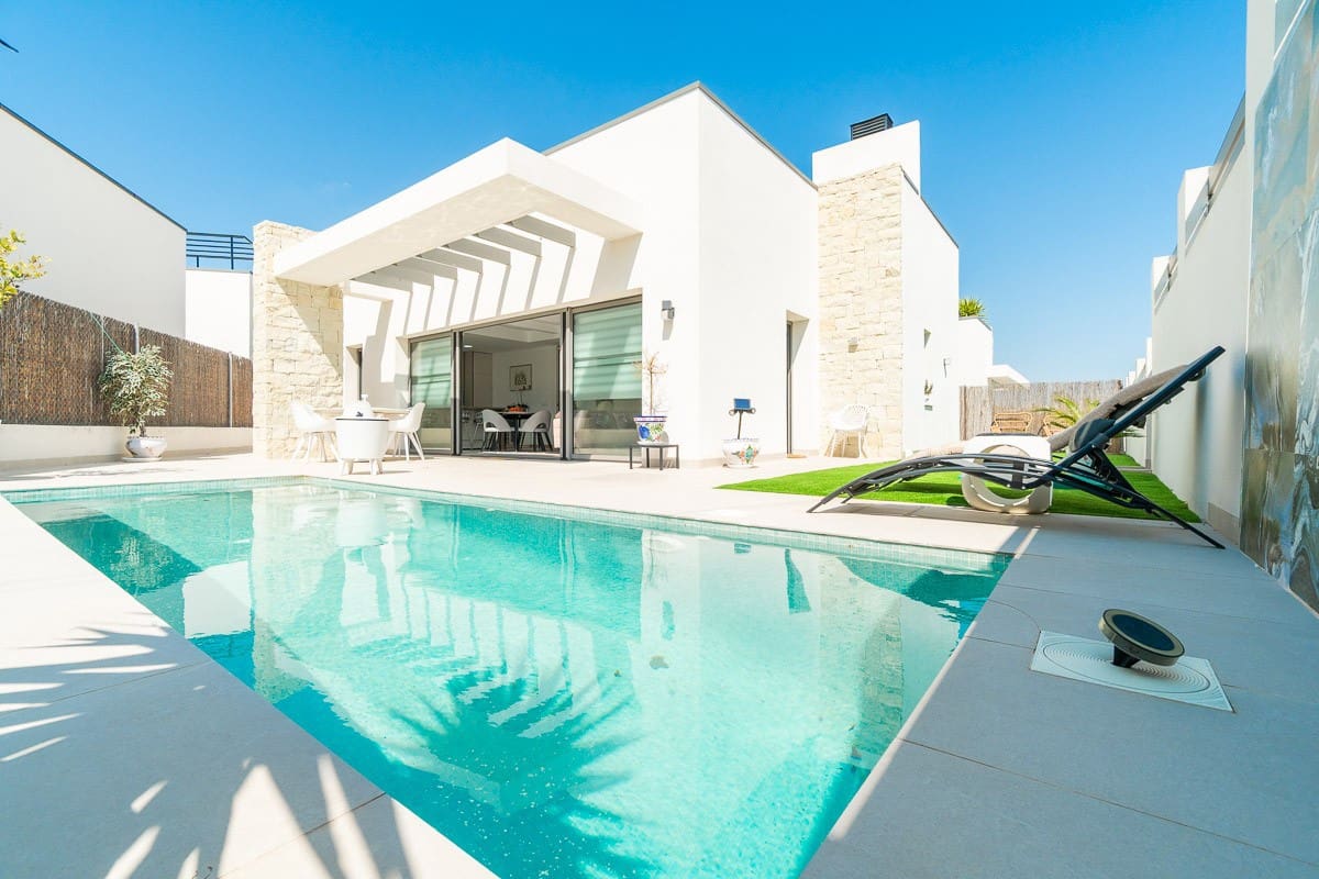 3 soveværelse Villa til salg i Orihuela med swimmingpool - € 524.900 (Ref: 10050921)