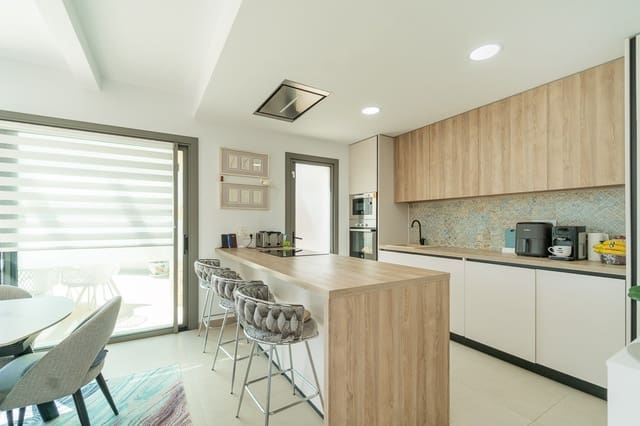 3 chambre Villa/Maison à vendre à Blue Lagoon avec piscine - 524 900 € (Ref: 10050921)