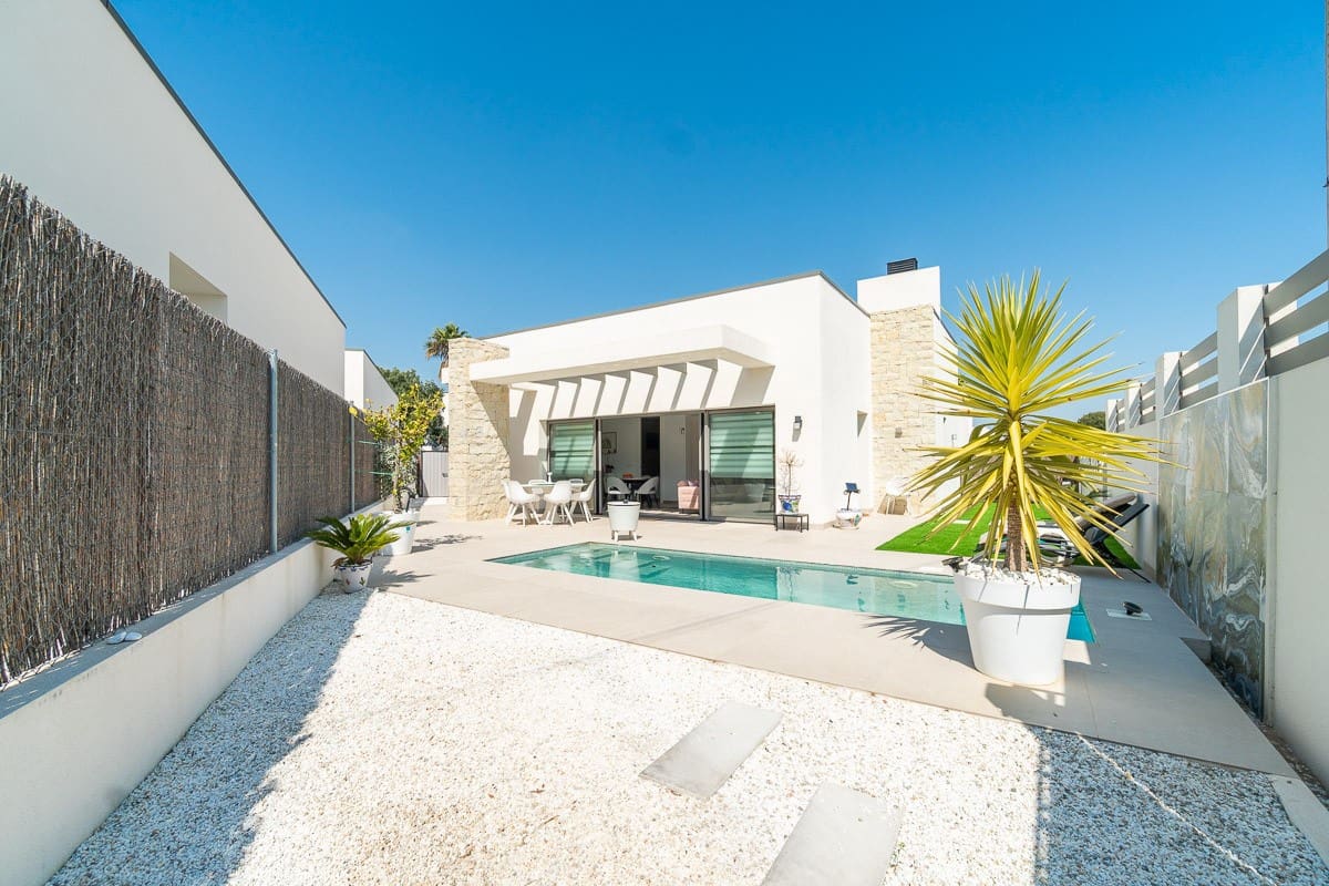 3 soveværelse Villa til salg i Orihuela med swimmingpool - € 524.900 (Ref: 10050921)