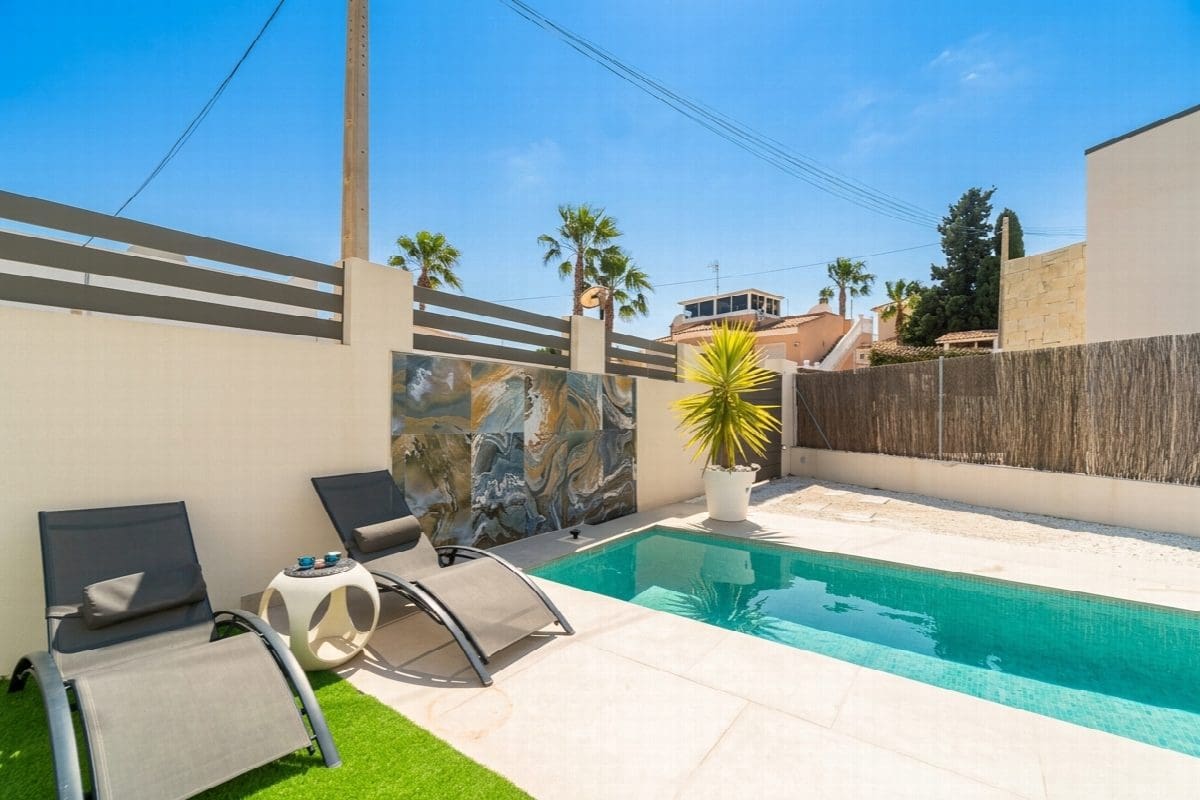 3 soveværelse Villa til salg i Orihuela med swimmingpool - € 524.900 (Ref: 10050921)