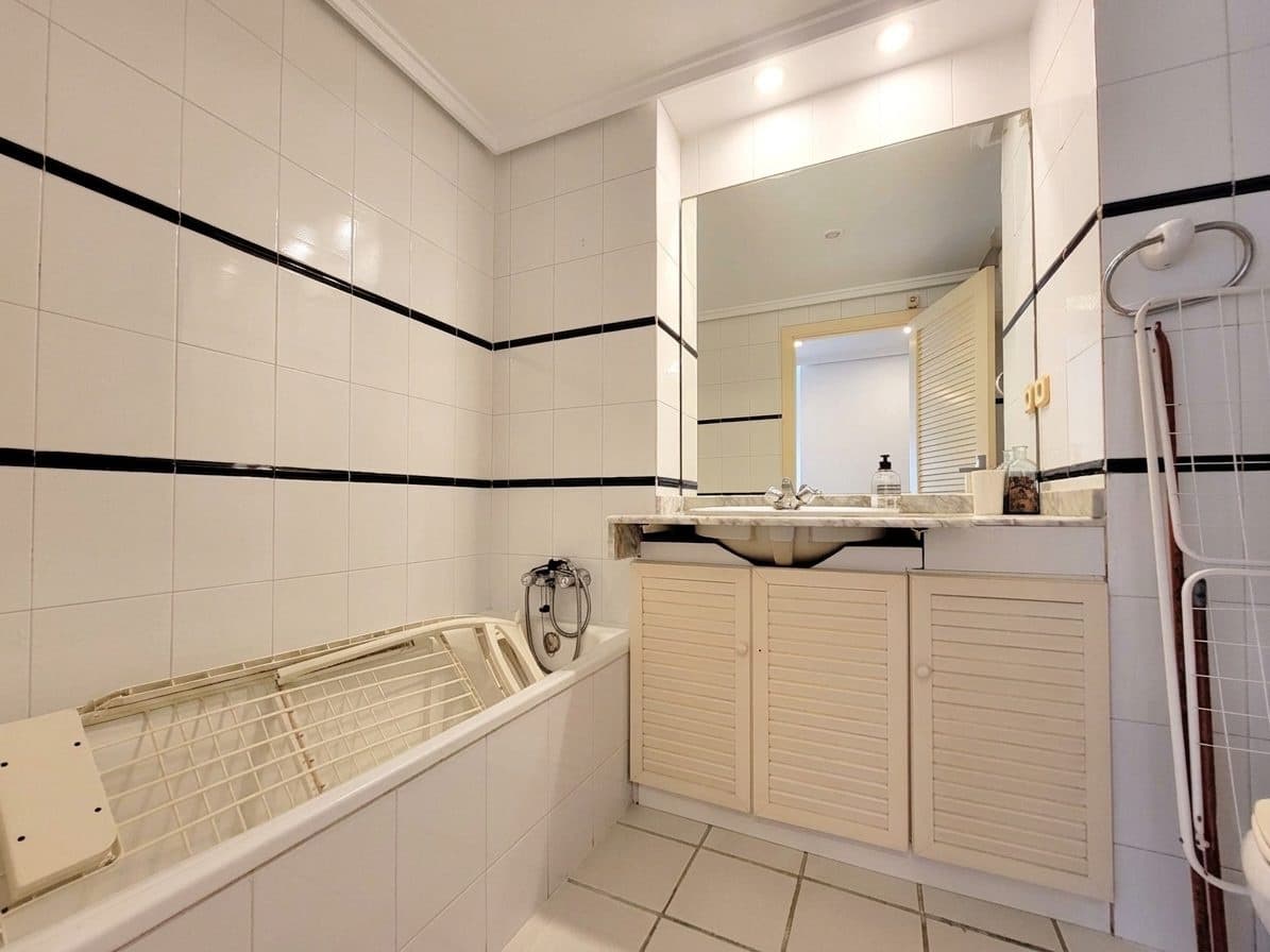 2 chambre Appartement à vendre à Torrevieja avec piscine - 349 000 € (Ref: 10050923)