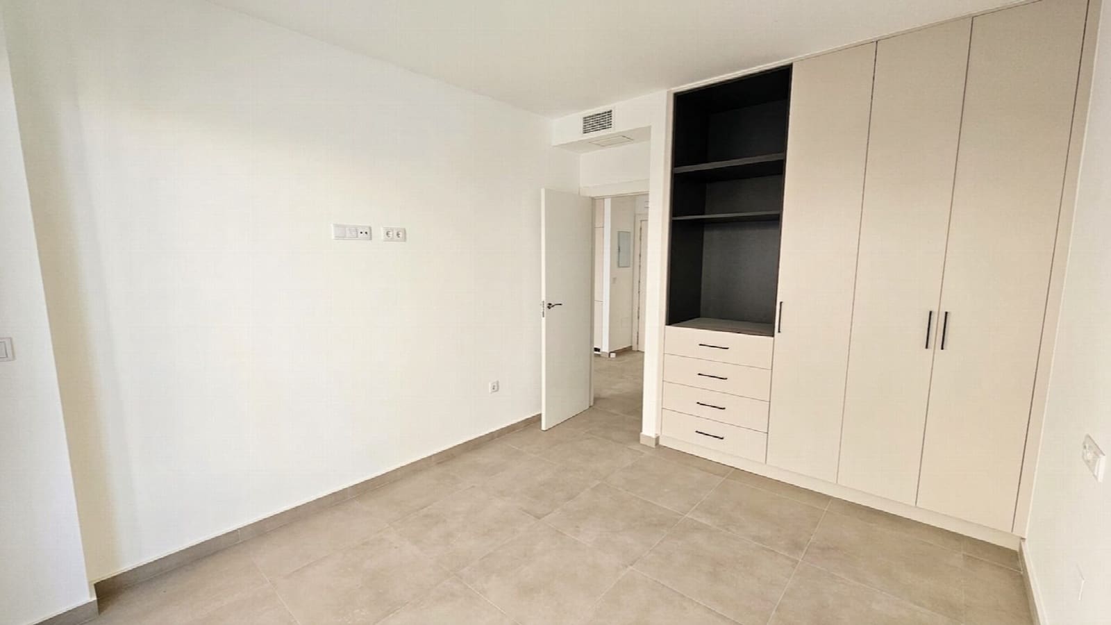 1 camera da letto Appartamento in vendita in Torrevieja con garage - 255.000 € (Rif: 10050924)