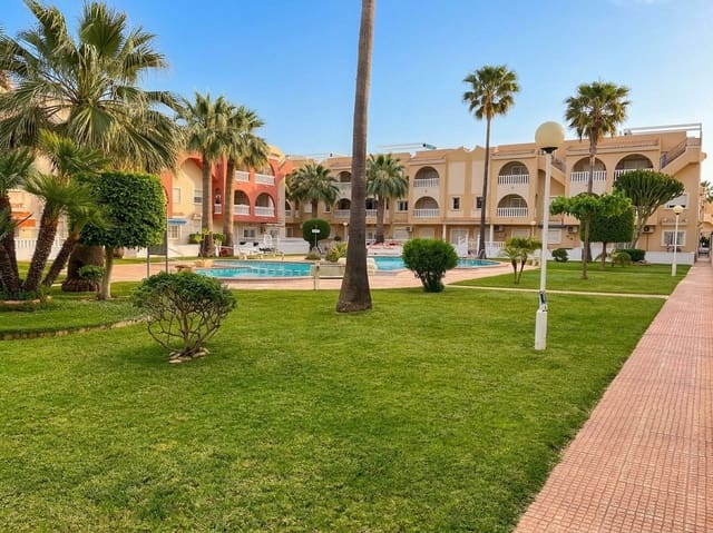 Apartamento de 2 habitaciones en Centro, Los Alcázares en venta con piscina - 222.000 € (Ref: 10050925)