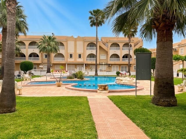 Apartamento de 2 habitaciones en Centro, Los Alcázares en venta con piscina - 222.000 € (Ref: 10050925)