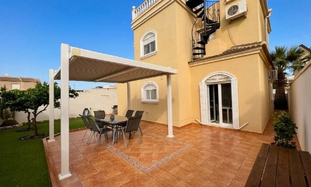 4 slaapkamer Villa te koop in Aguas Nuevas, Torrevieja met garage - € 398.995 (Ref: 10050931)