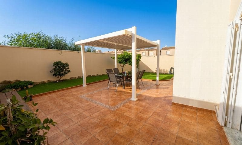 4 slaapkamer Villa te koop in Torrevieja met garage - € 398.995 (Ref: 10050931)