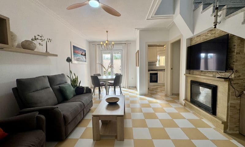 4 slaapkamer Villa te koop in Torrevieja met garage - € 398.995 (Ref: 10050931)