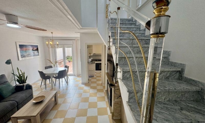 4 slaapkamer Villa te koop in Torrevieja met garage - € 398.995 (Ref: 10050931)