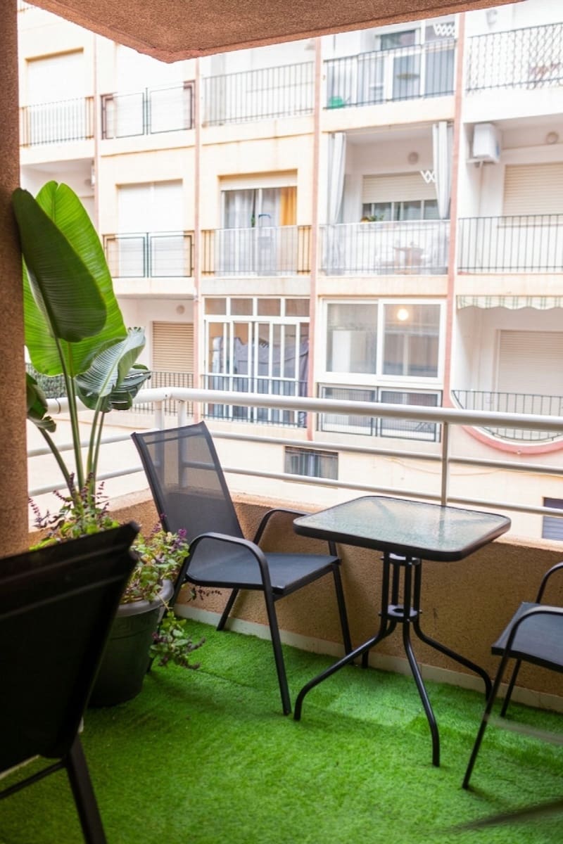 2 bedroom Apartment for sale in Torrevieja - € 189,000 (Ref: 10050932)