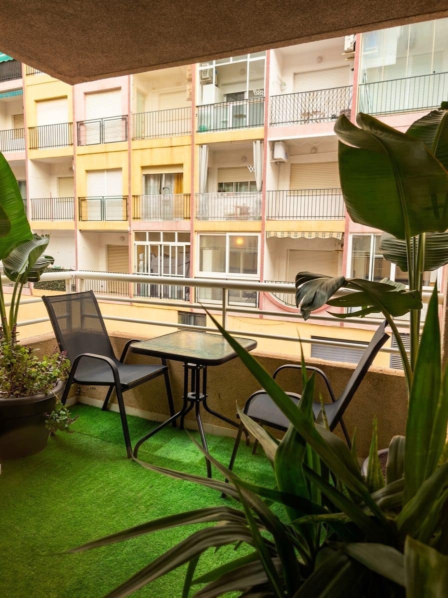 2 bedroom Apartment for sale in Torrevieja - € 189,000 (Ref: 10050932)
