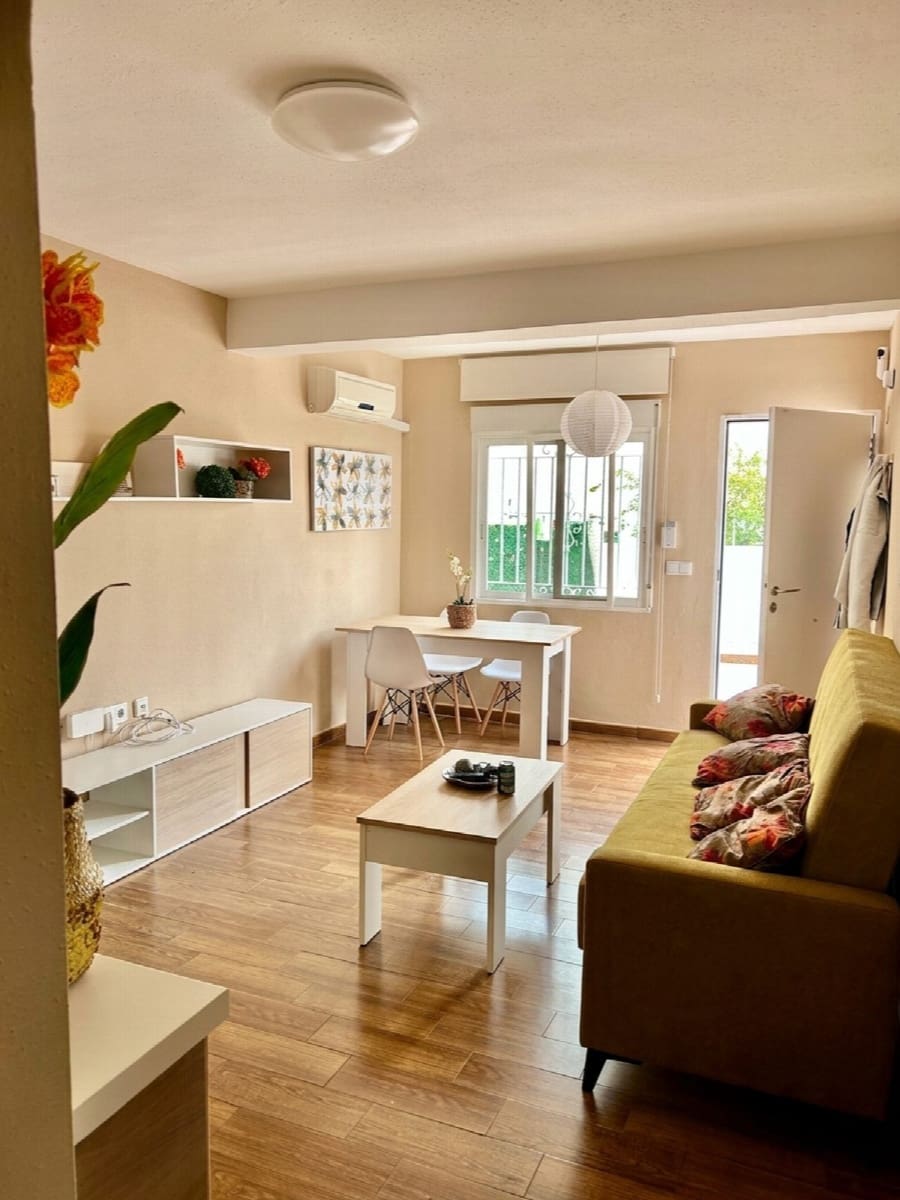 2 soverom Leilighet til salgs i Torrevieja - € 199 900 (Ref: 10050933)