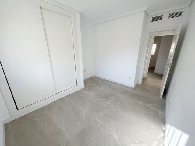 2 chambre Appartement à vendre à Pilar de la Horadada ciudad, Pilar de la Horadada avec garage - 225 000 € (Ref: 10050934)