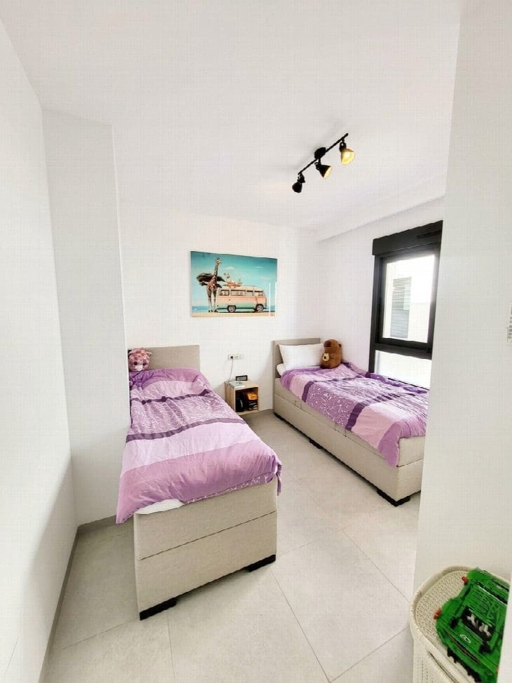 2 quarto Penthouse para venda em San Miguel de Salinas com piscina - 299 000 € (Ref: 10050935)
