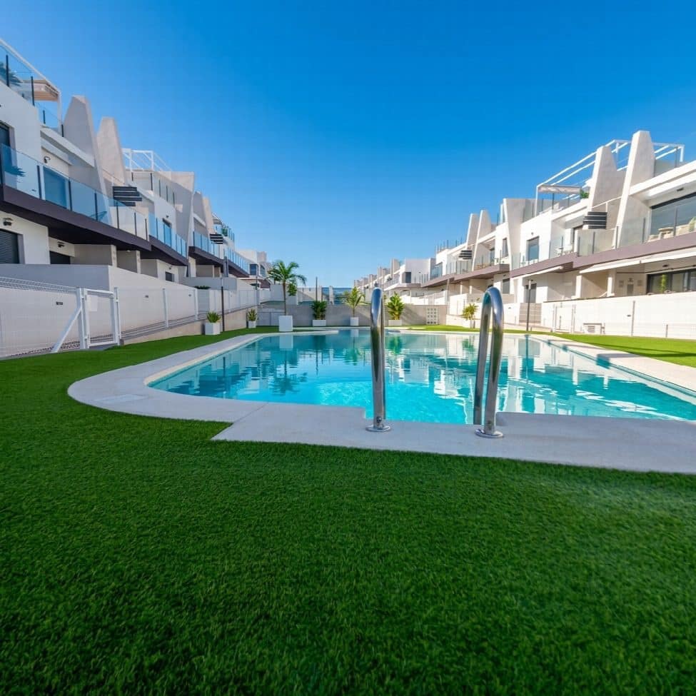 2 quarto Penthouse para venda em San Miguel de Salinas com piscina - 299 000 € (Ref: 10050935)