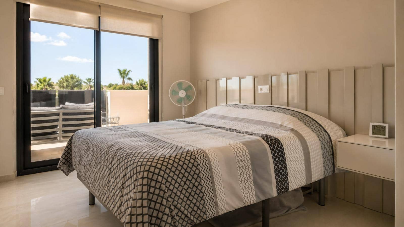 2 soveværelse Lejlighed til salg i Orihuela - € 269.000 (Ref: 10050937)
