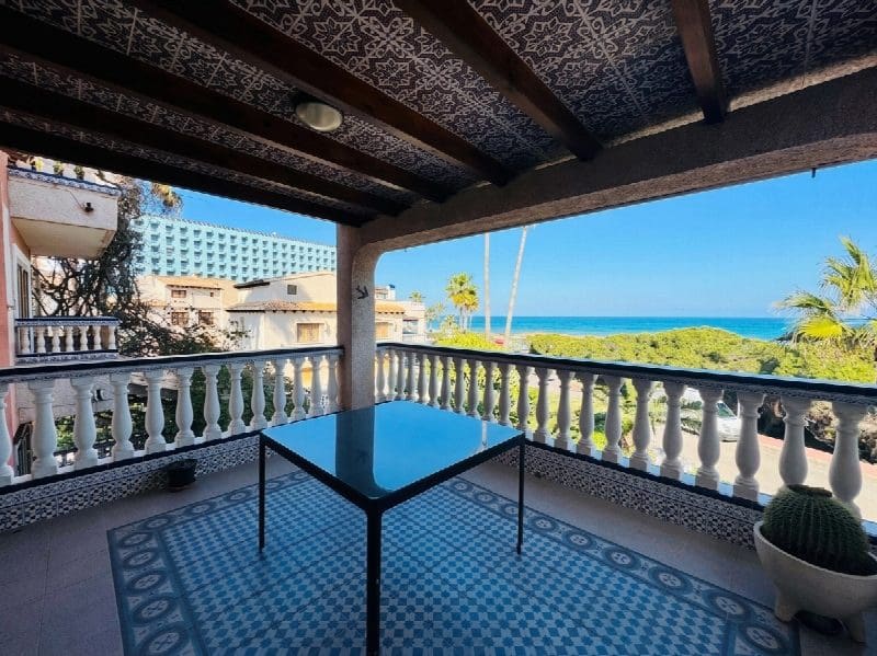 Apartamento de 2 habitaciones en Guardamar del Segura en venta - 450.000 € (Ref: 10050939)
