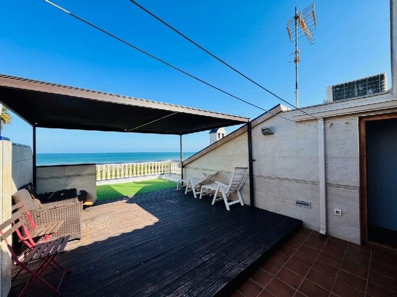 Apartamento de 2 habitaciones en Guardamar del Segura en venta - 450.000 € (Ref: 10050939)